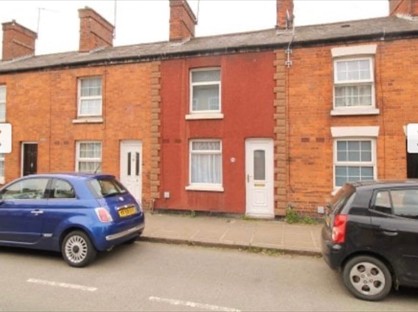 2 Bed Terraced House, St James St, NN11