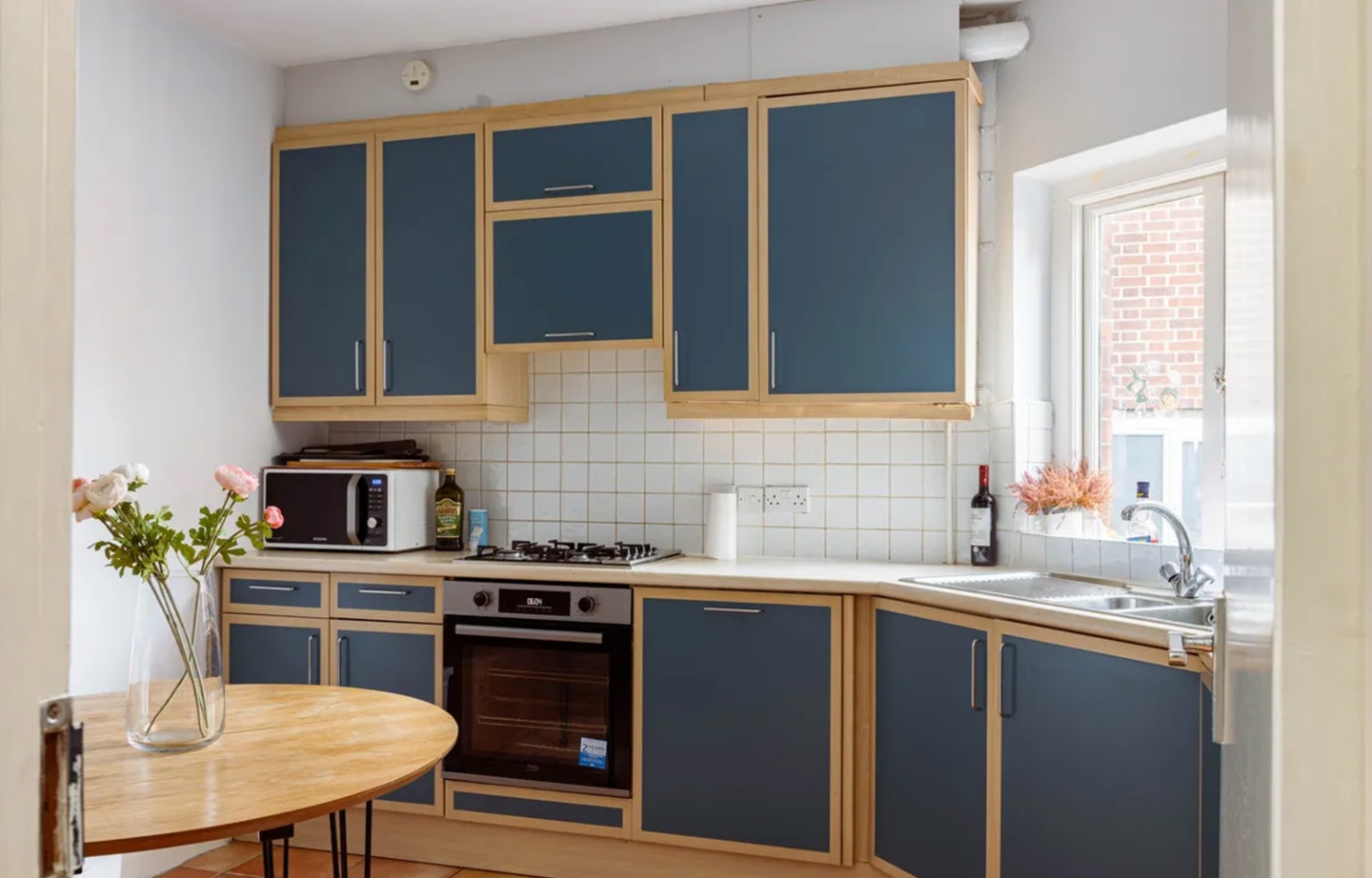 2 Bed Flat, Hans Crescent, SW1X, N1 7GU photo 4