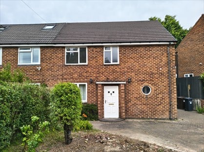 3 Bed Semi-Detached House, Broadwell Road, B92
