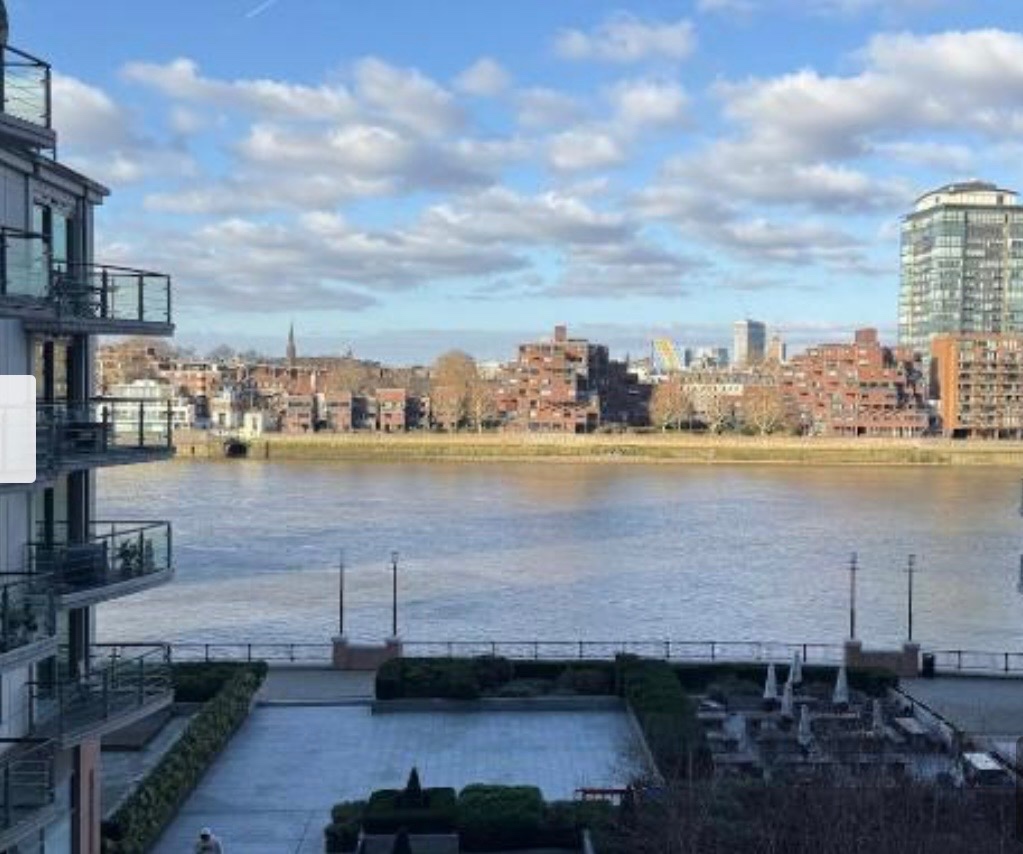 1 Bed Flat, St George Wharf, SW8, N1 7GU