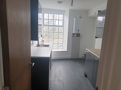 1 Bed Flat, Lower Dock St, NP20