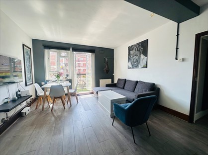 2 Bed Flat, Stockwell Road, SW9
