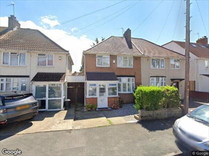 2 Bed Flat, Stuart Crescent, UB3