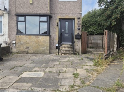 3 Bed Semi-Detached House, Bradford, BD9