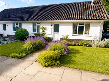 2 Bed Bungalow, Godfreys Close, IP29