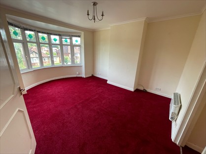 2 Bed Flat, Whitelands Road, HP12