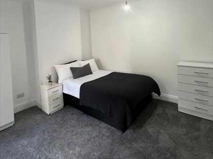 Room in a Shared Flat, Wellington Place, LS1