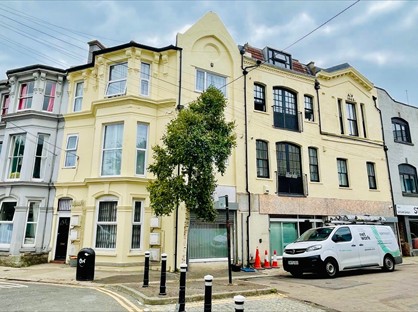 1 Bed Flat, St. Andrews Square, TN34