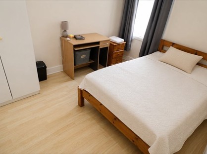 Room in a Shared House, West Ealing Station, W13