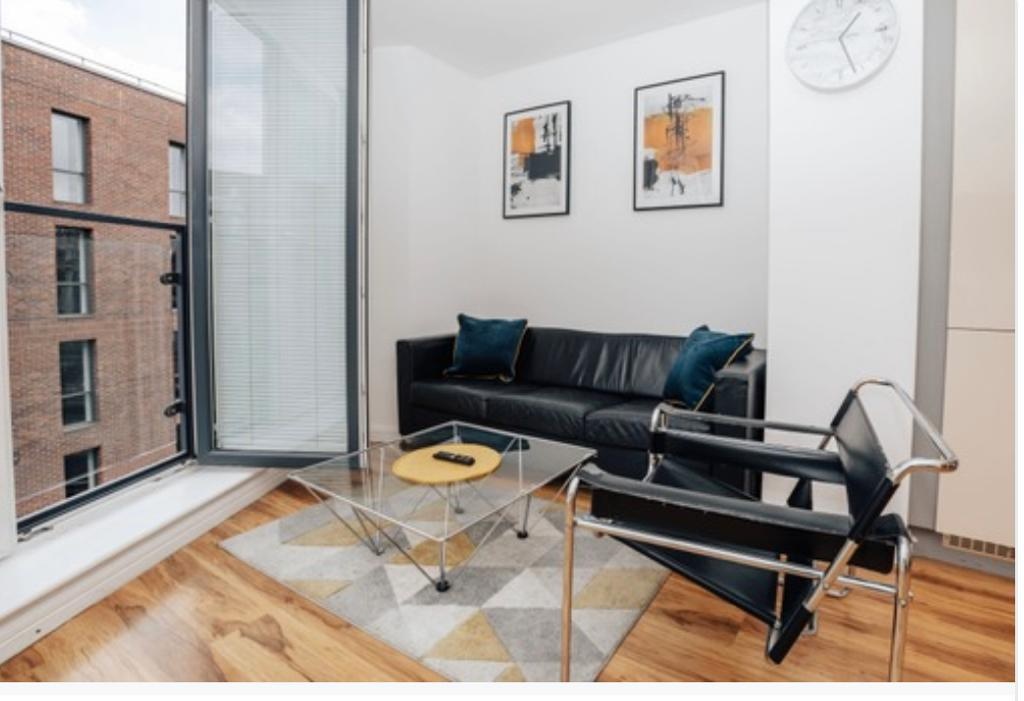 2 Bed Flat, Latitude, B5
