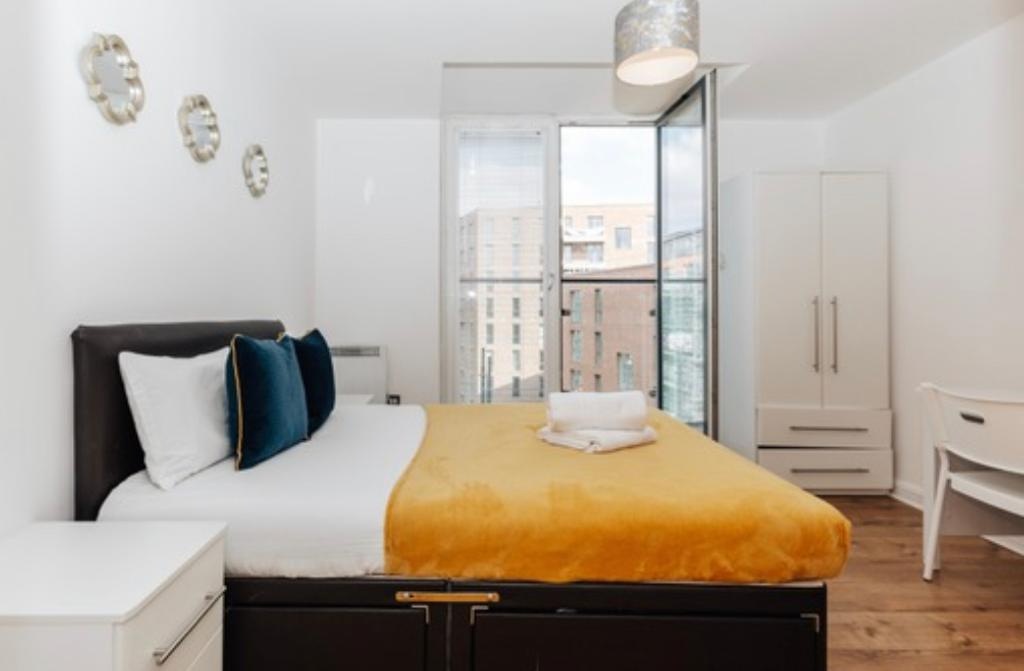 2 Bed Flat, Latitude, B5 photo 5