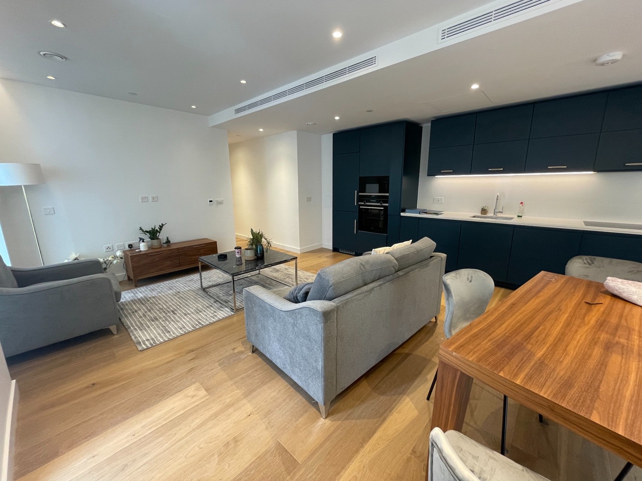 2 Bed Flat, Peterborough House, WC1X, N1 7GU photo 2