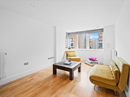 Room in a Shared Flat, Dowells Street, SE10