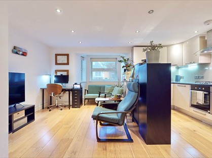 2 Bed Flat, Vivian Avenue, NW4