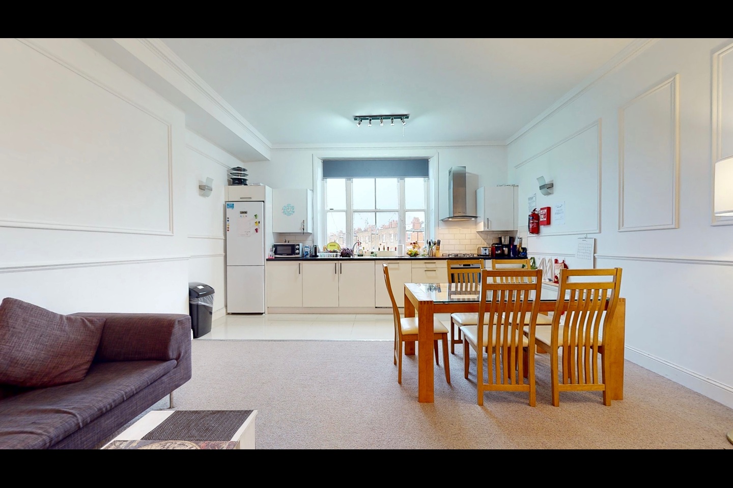 3 Bed Flat, Sutherland Avenue, W9 photo 4