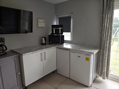 1 Bed Maisonette, Bronallt Road, SA4