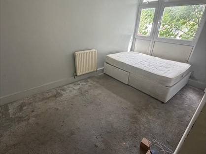 Room in a Shared Flat, St James's Crescent, SW9