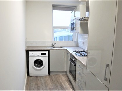 2 Bed Flat, Haydons Road, SW19
