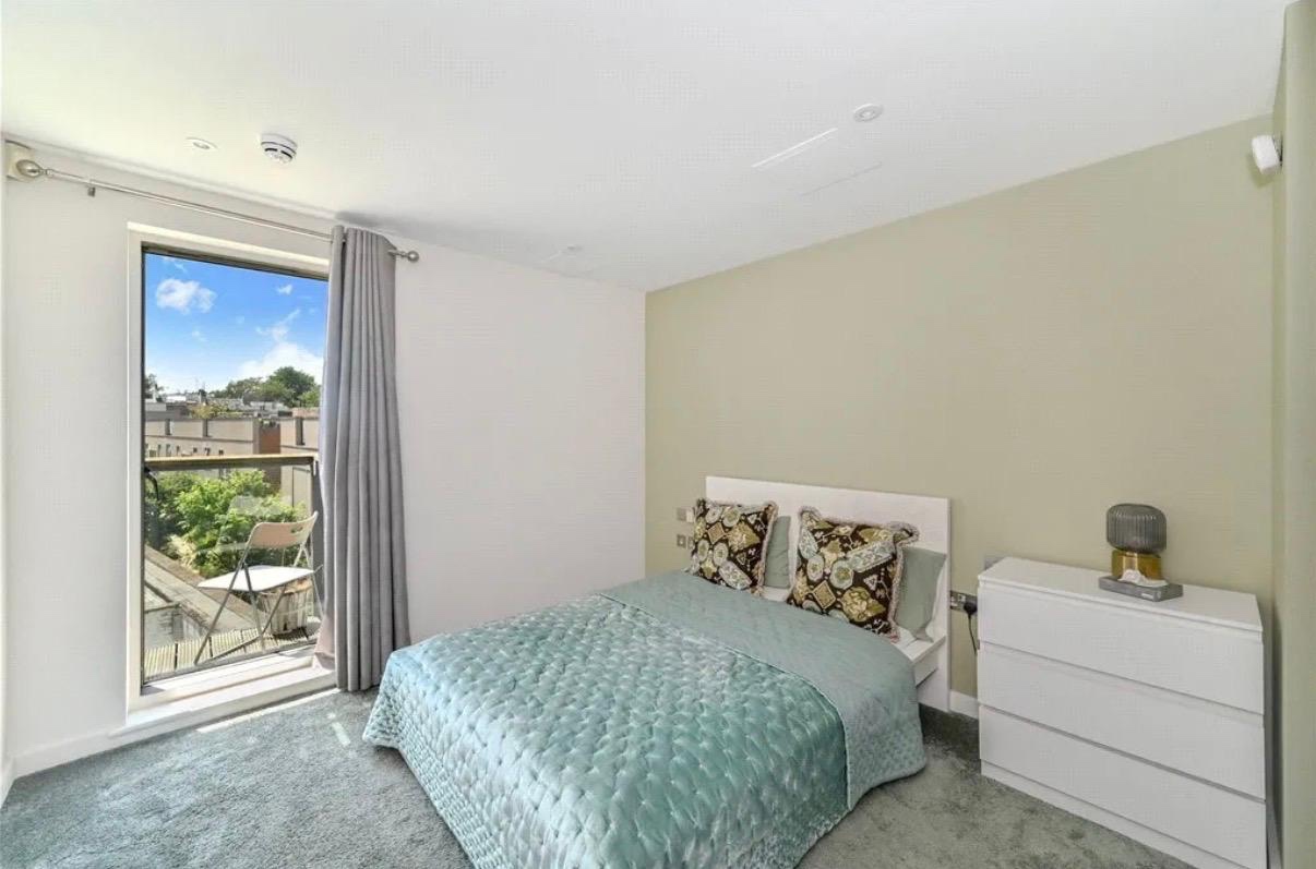 2 Bed Flat, Abbey Road, NW8 photo 5