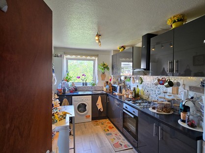 3 Bed Flat, St Anns, IG11