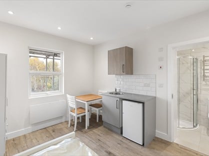 Studio Flat, Chase Side Crescent, EN2