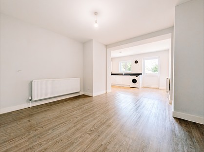 1 Bed Flat, Addiscombe Road, CR0