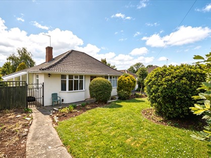 4 Bed Bungalow, Knole Lane, BS10