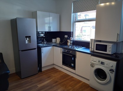 5 Bed Terraced House, Bayswater Crescent, LS8