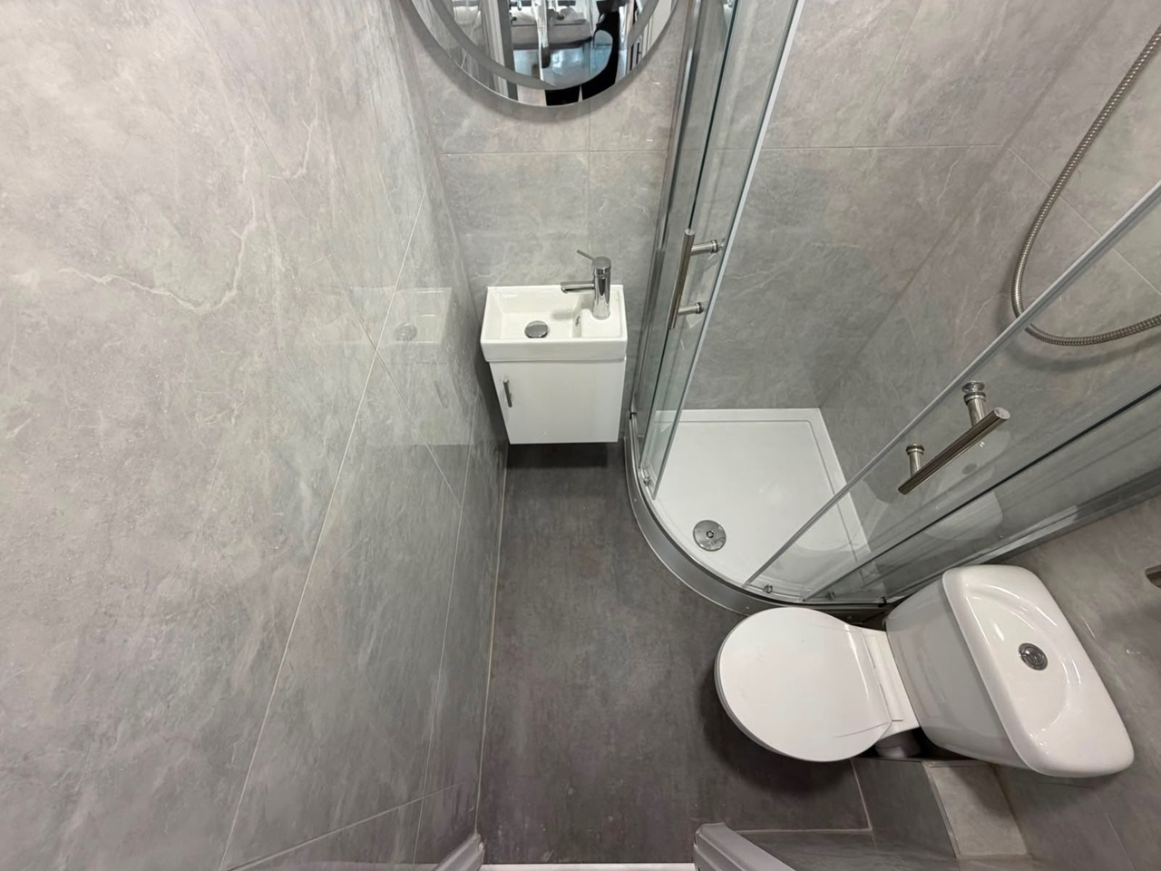 Studio Flat, Seven Sisters Road, N7 photo 3