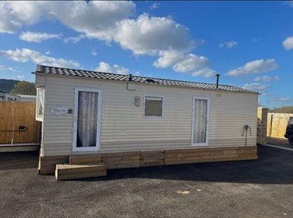 2 Bed Mobile Home, Weeping Willows Crocus Lane Stovolds, GU6