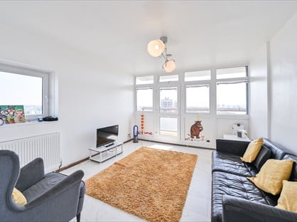 2 Bed Flat, Dunedin House, E16