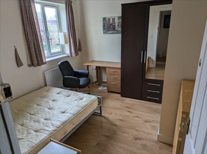 Room in a Shared House, Anchor Crescent, B18