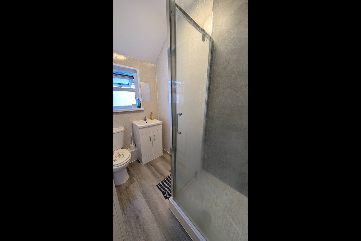 Room in a Shared House, Glenroy St, CF24 photo 5