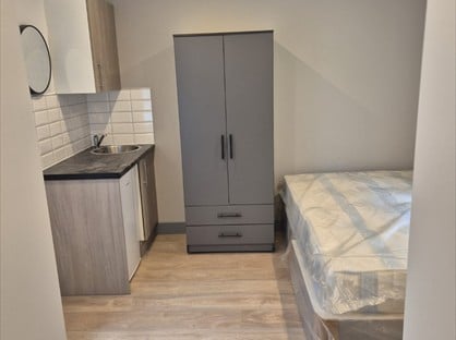 3 bed room for rent in Room in a Shared House, North St, BN11