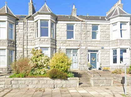 3 Bed Terraced House, Richmondhill Place, AB15
