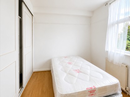 2 Bed Flat, Sumner Road, CR0