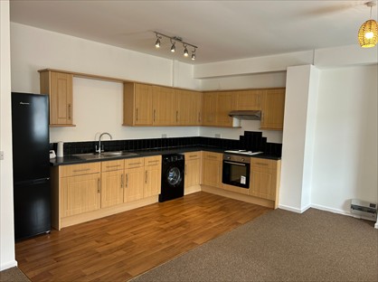 2 Bed Flat, Castleford Road, WF6
