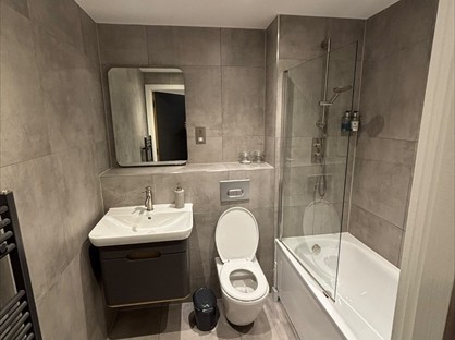 2 Bed Flat, Icona, YO31
