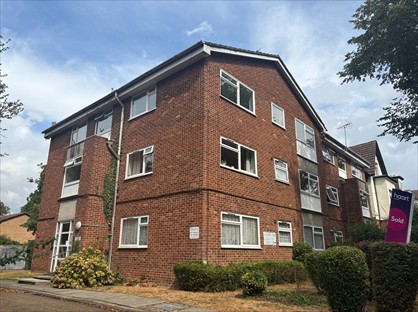1 Bed Flat, Egmont Road, SM2