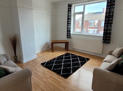 2 Bed Maisonette, Millfield Lane, YO10