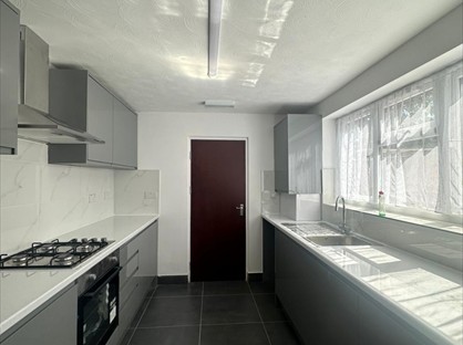 3 Bed Terraced House, Harrow Road, E6