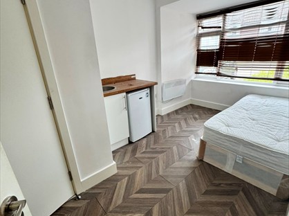 Studio Flat, De Salis Road, UB10