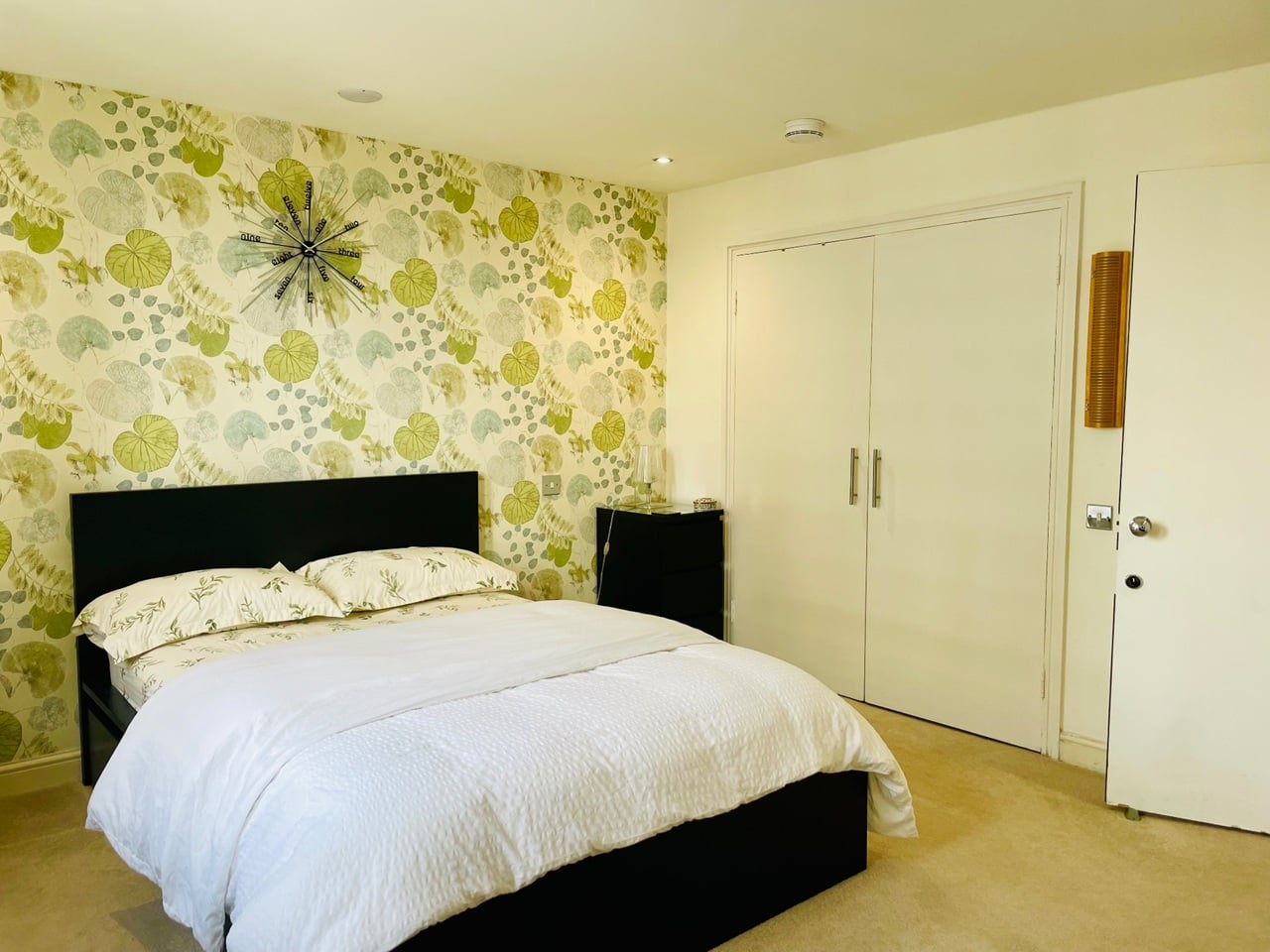 2 Bed Flat, The Water Gardens, W2 photo 5