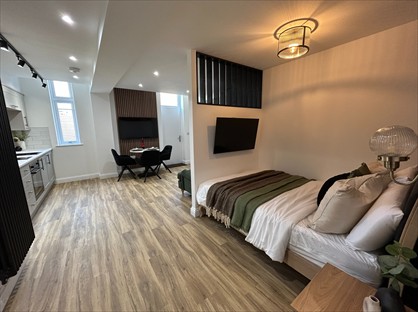 Room in a Shared House, High St, NN10