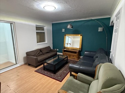 4 Bed Terraced House, Oxley Close, SE1