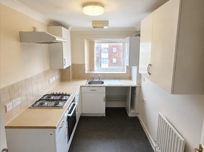 2 Bed Flat, Bridgewater Court, SO15