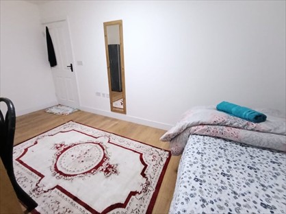 Room in a Shared Flat, Barking Road, E6