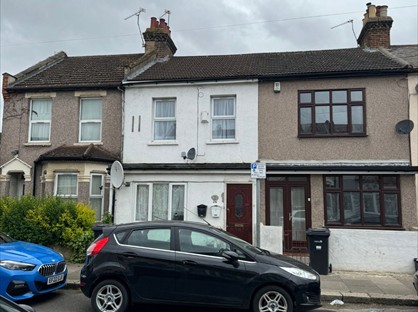 2 Bed Flat, Buckingham Road, IG1