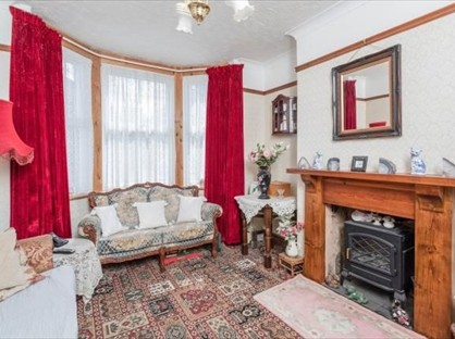 2 Bed Semi-Detached House, Osborne St, MK2