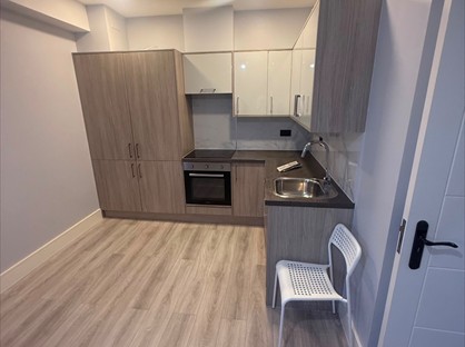 1 Bed Flat, Western Road, RM1